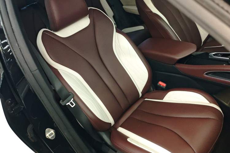 Used Geely Auto Monjaro L 2021 2.0TD DCT EVO Two-Wheel Drive Prestige Version
