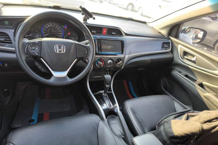 Used Honda Crider 2016 1.8L CVT Luxury Edition
