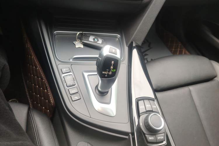 Used BMW 3 Series GT 2018 320i Sport Edition
