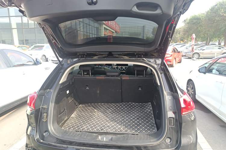 Used Wey VV5 2020 1.5T Two-Wheel Drive Color Pioneer
