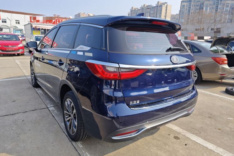 Used BYD Song MAX 2019 1.5T Automatic Smart Connect Prestige Model 6 Seats China VI Standard

