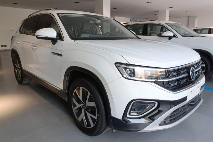 Used Volkswagen Tayron 2023 300TSI Two-Wheel-Drive Luxury Plus Advanced Edition