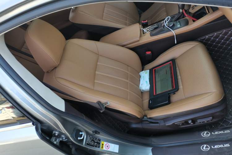 Used Lexus ES 2015 200 Elite Edition
