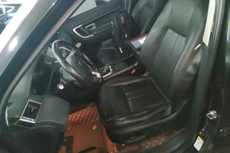 Used Land Rover Discovery Sport 2018 240 PS SE Version
