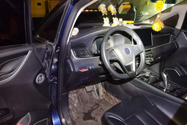 Used BYD Song MAX 2019 1.5T Automatic Smart Connect Ruiyi Sunroof Model 7 Seats China V Emission Standard
