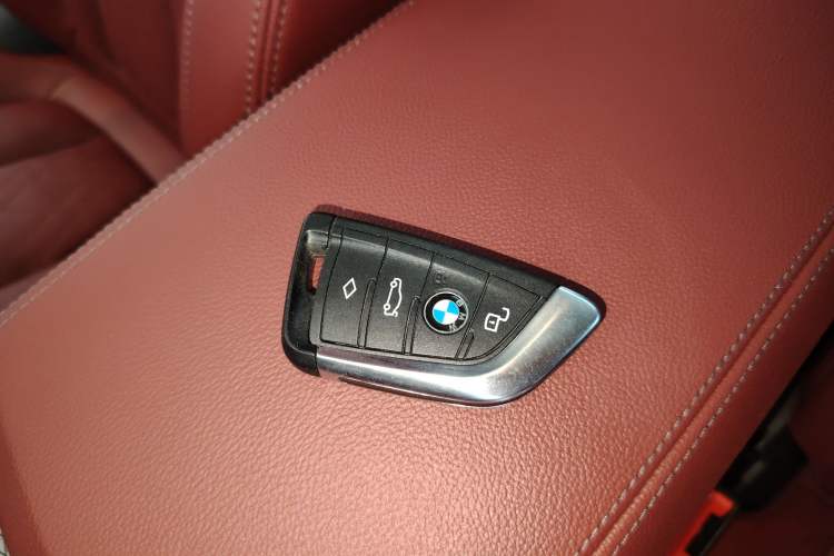 Used BMW i3 2024 eDrive 40 L Midnight Edition