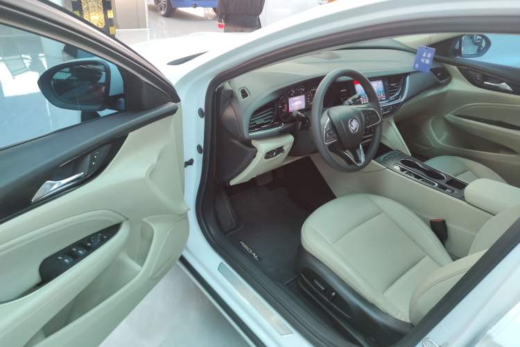 TDK.VehicleDetails.img