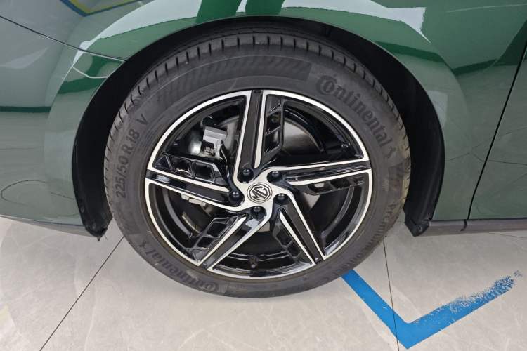 Used MG 7 2023 1.5T DCT Luxurious Supreme Edition
