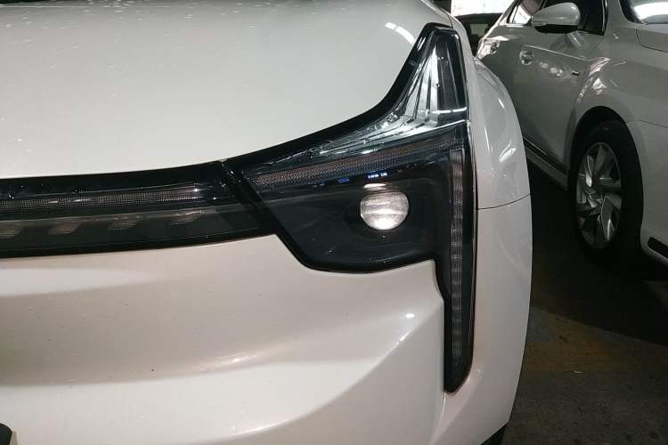 Used NETA U 2022 Zhi400 Pro Ternary Lithium