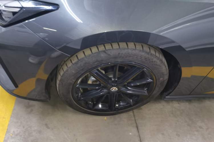 Used Changan UNI-V 2022 1.5T Prestige Version
