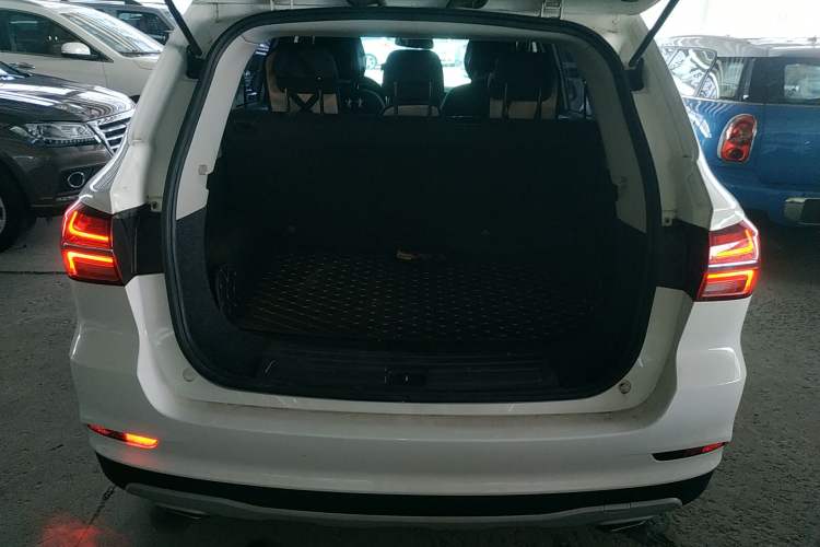 Used Roewe RX5 2020 20T Automatic 4G Connect Excellence Edition
