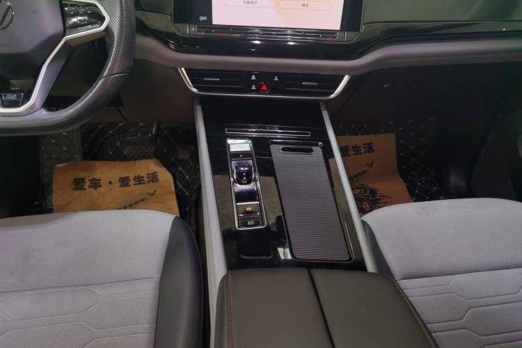 Used Volkswagen Teramont X 2022 330TSI Two-Wheel-Drive Luxury Edition
