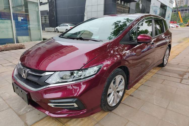 Used Honda Jade 2017 1.8L automatic Comfort version 5 seats
