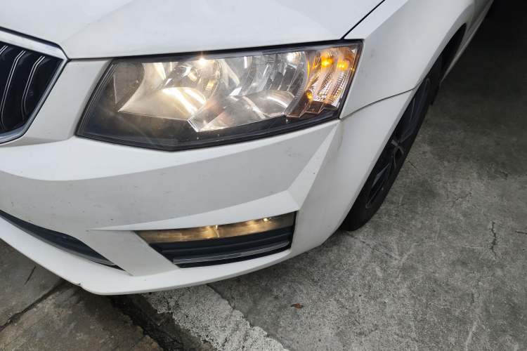 Used Skoda Octavia 2017 1.6L Automatic Smart Drive Edition
