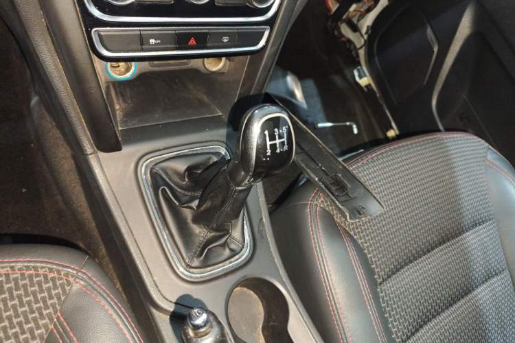 Used Chery Tiggo 3 2016 1.6L Manual ZhiShang Edition
