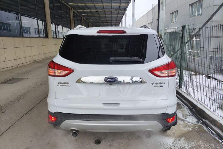 Used Ford Kuga 2015 2.0L GTDi Four-Wheel Drive Prestige Model
