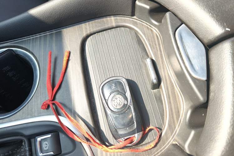 Used Buick Envision 2018 20T Two-Wheel-Drive Elite Model
