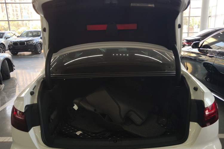 Used Audi A4L 2022 40 TFSI Luxury Prestige Edition
