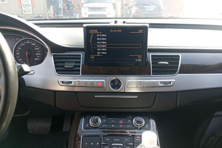 Used Audi A8 2014 A8L 45 TFSI quattro Comfort model