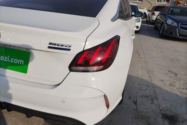 Used MG 5 2023 180 DVVT Manual Fashion Edition
