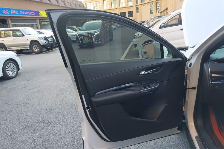 Used Cadillac XT4 2022 28T Two-Wheel Drive Fashion Edition
