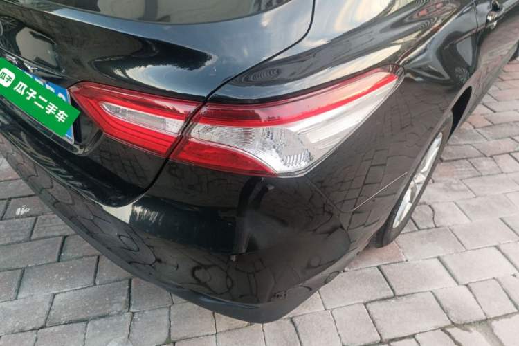 Used Toyota Camry 2018 2.0E Leading Edition
