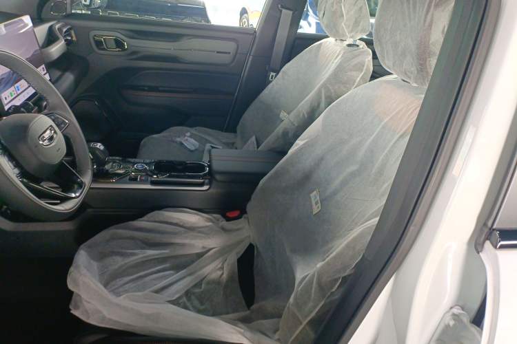 Used Geely Auto Cowboy 2025 1.5TD Trendy Play Edition
