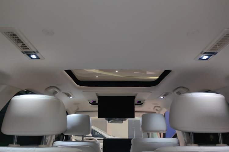 Used Wey Lanshan 2025 Four-Wheel Drive Max
