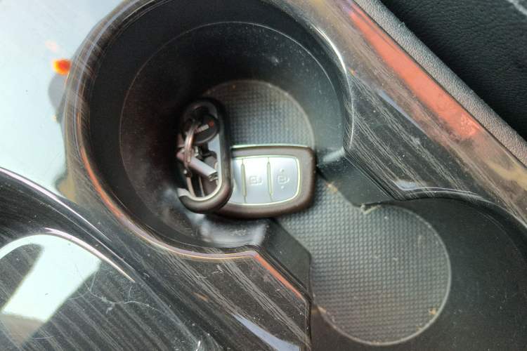 Used Hyundai ix35 2015 2.0L Automatic 2WD Smart Type China IV
