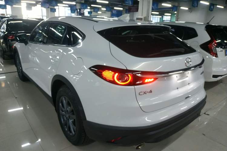 Used Mazda CX-4 2021 2.0L Automatic Two-Wheel Drive Blue Sky Exploration Edition
