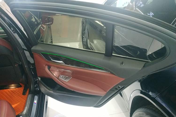 Used BMW 5 Series 2020 530Li Leading Model M Sport Package
