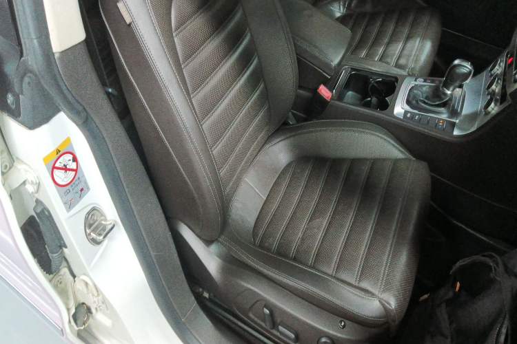 Used Volkswagen FAW-Volkswagen CC 2015 2.0 TSI Ultimate Model
