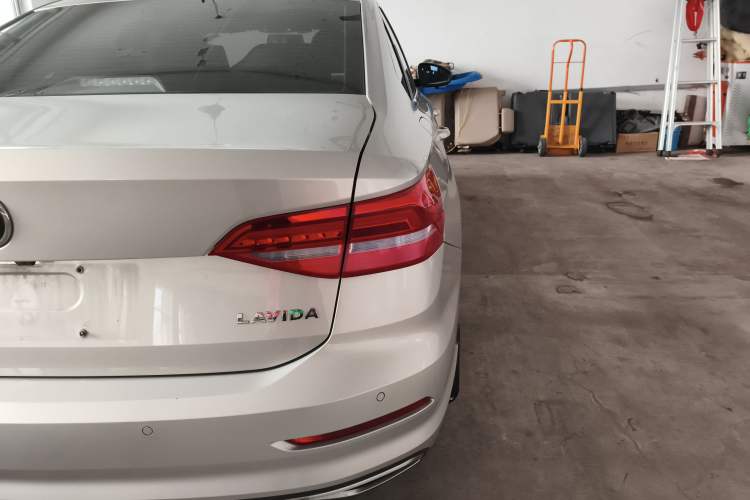 Used Volkswagen Lavida 2018 1.5L Automatic Comfort Edition China V Standard
