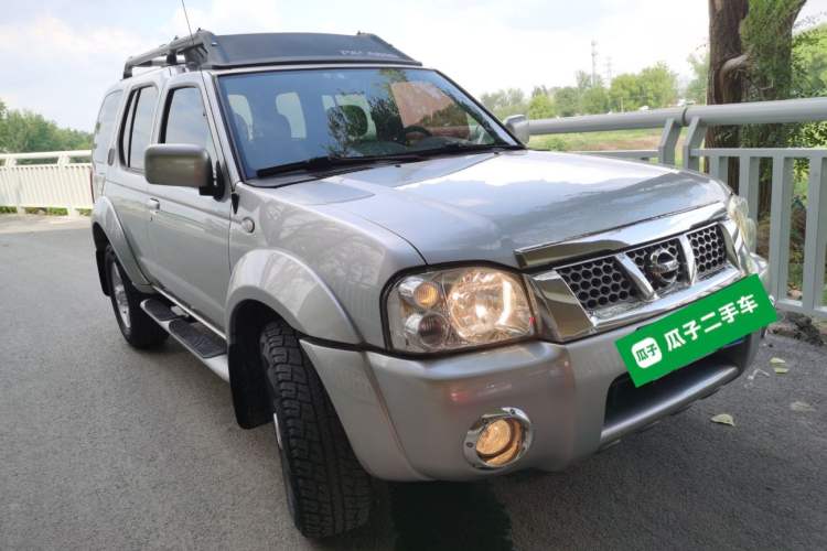 Used Nissan Paladin 2013 2.4L 4x4 Luxury Version China V Standard
