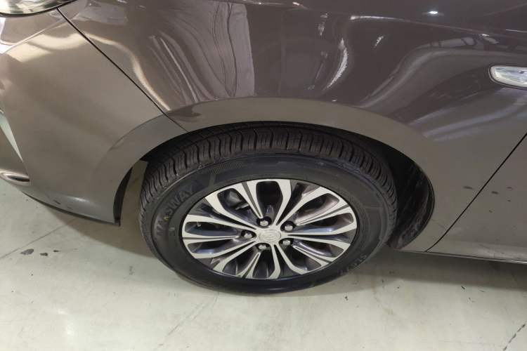 Used Buick GL8 2022 Land Cruiser Executive Class 652T Comfort Model
