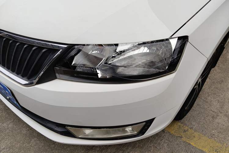 Used Skoda Rapid Spaceback 2016 Revised Version 1.6L Manual Front-Drive Edition
