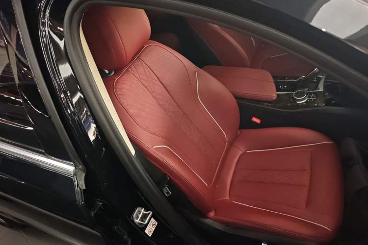 Used BMW 5 Series 2022 Restyled 525Li Luxury Package