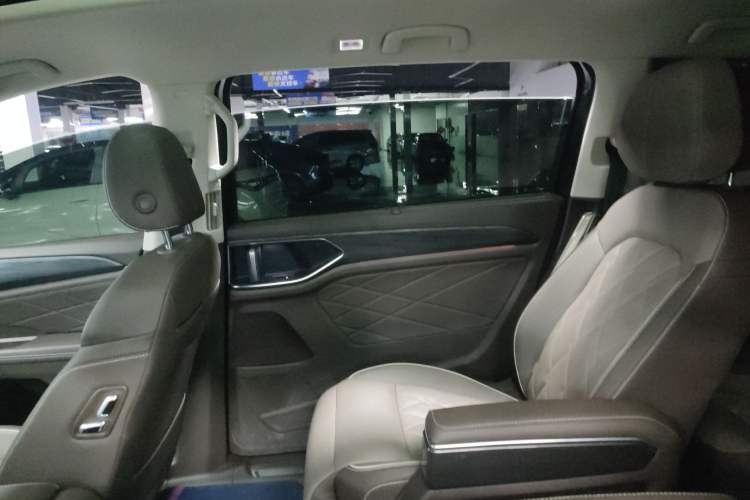 Used Volkswagen Viloran 2022 380TSI Prestige Edition
