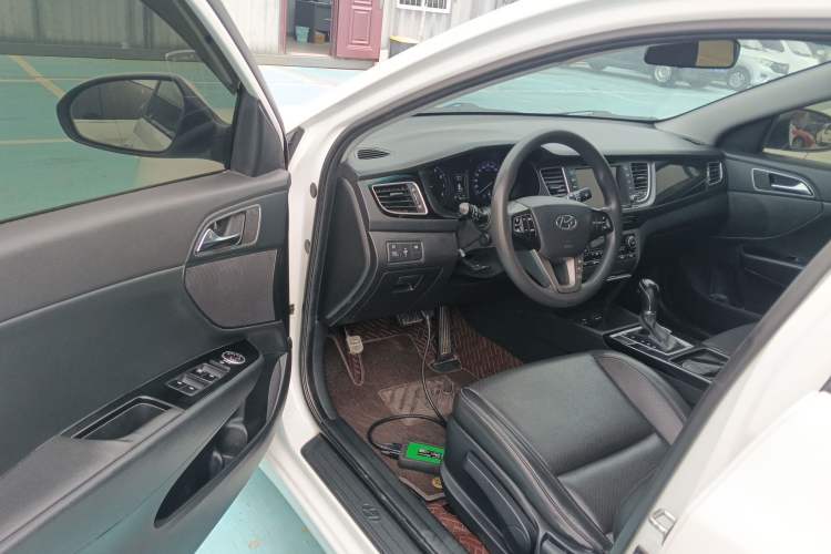 Used Hyundai Mistra 2014 1.8L Automatic Smart GLS