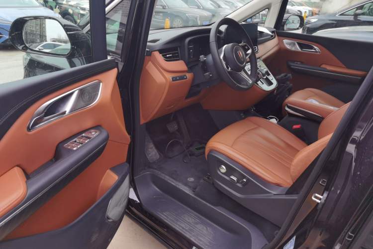 Used Hongqi HQ9 PHEV 2024 2.0T Four-Wheel Drive Business Edition
