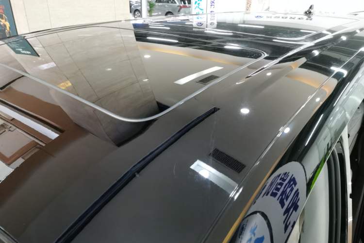 Used Denza D9 2022 DM-i 970 Four-Wheel Drive Flagship Model
