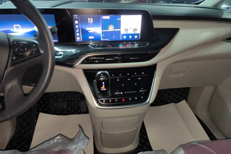 Used Buick GL8 2023 ES Lu Zun Comfort Model
