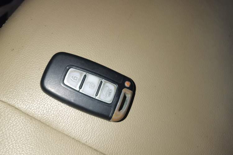 Used Kia Sportage 2013 2.0L Manual Two-Wheel Drive GL Trim
