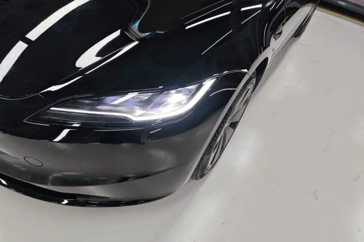 Used Tesla Model 3 2023 Long-Range All-Wheel-Drive Version