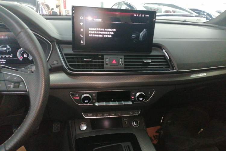 Used Audi Q5L Sportback 2022 Updated 40 TFSI Luxury Edition
