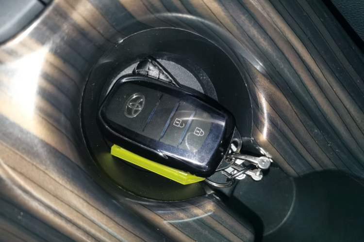 Used Toyota FRONTLANDER 2023 2.0L CVT Luxury Edition