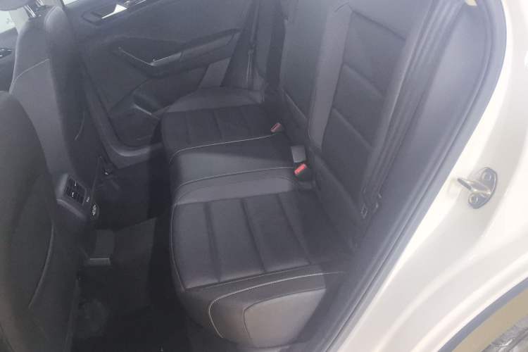 Used Volkswagen T-ROC 2020 280TSI DSG Two-Wheel Drive Comfort Version