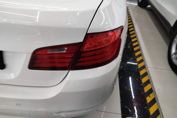 Used BMW 5 Series 2014 525Li Leading Model
