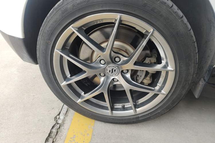 Used MG 4 EV 2022 460 km All-Wheel-Drive Performance Version
