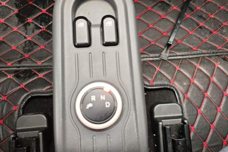 Used Wuling Hongguang MINIEV 2022 Macaron Premium Model – Lithium Ternary Battery